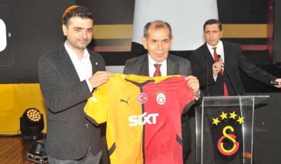 Galatasaray’da yeni sezon formalarının lansmanı yapıldı! Dursun Özbek’ten 1 milyon forma hedefi