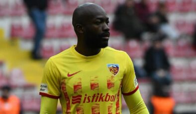 Kayserispor, Stephane Bahoken ile sözleşme yeniledi