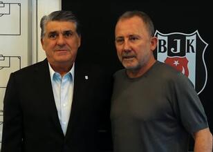 Beşiktaş taraftarından ‚istifa‘ tepkisi!