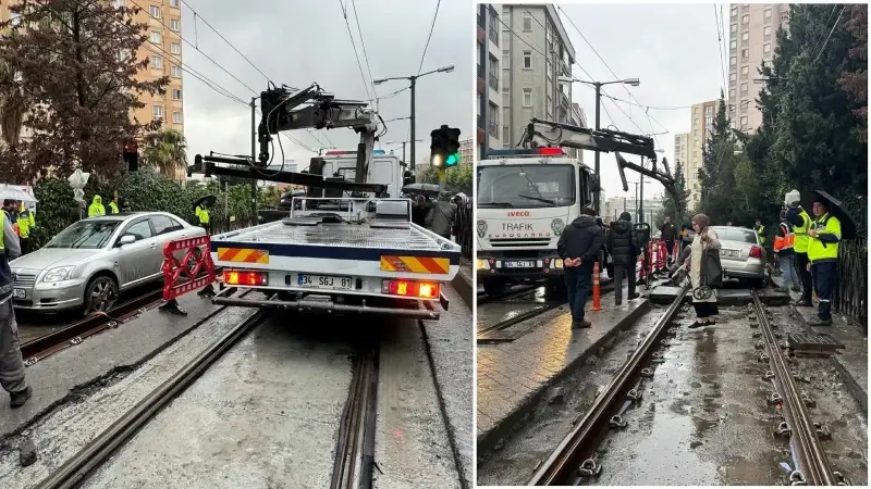 Tramvay yolunda kalan otomobil nedeniyle seferler aksadı