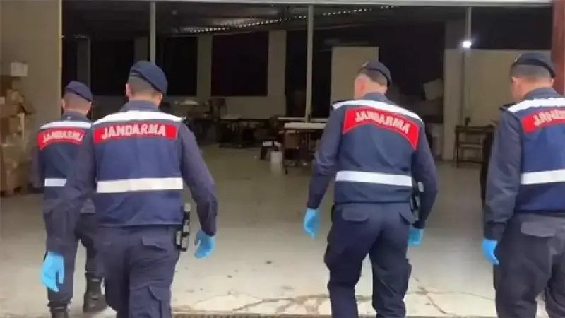 17 ilde kaçak ve sahte alkol operasyonu: 66 şüpheli yakalandı