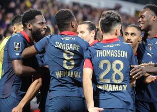 Lens, liderliği PSG’ye vermiyor!