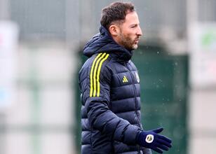 Domenico Tedesco’dan öğrencilerine: ‚Çabuk oynamalısınız‘