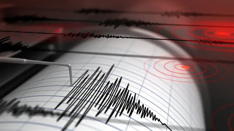 İzmir’de korkutan deprem: AFAD büyüklüğünü duyurdu
