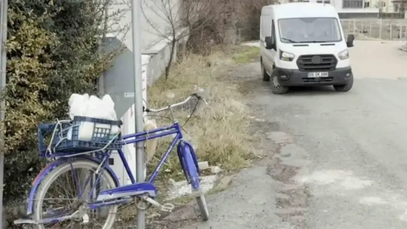 Kamyonet bisiklete çarptı: Bir kişi yaralandı